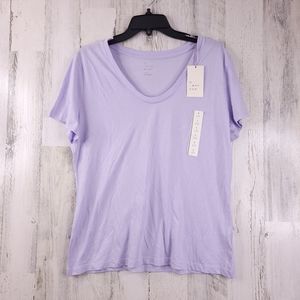 NWT GREAT FITTING BASIC TEE - LAVENDER